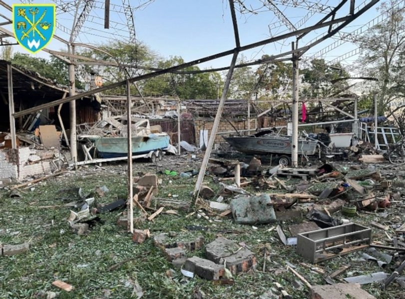 В Одессе обломки сбитых БПЛА упали в яхт-клуб