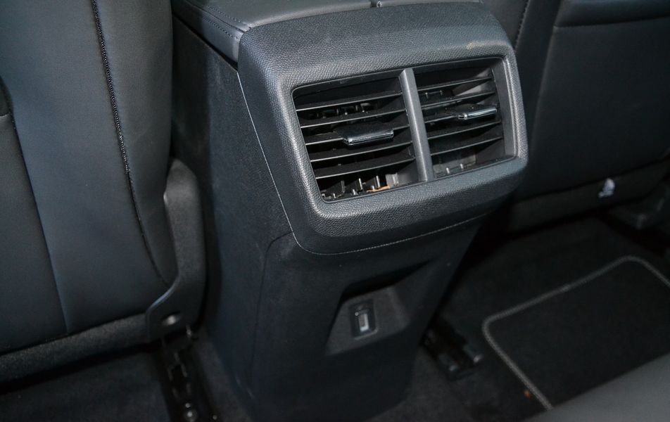 кроссовер ситроен салон