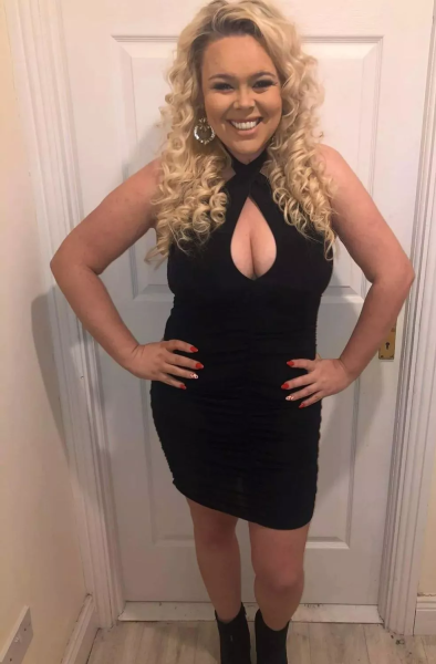 Жена отслабна със 70 кг и стана кралица на красотата Жена отслабна със 70 кг и стана кралица на красотата, кралица на красотата, красота, наднормено тегло, затлъстяване, отслабване