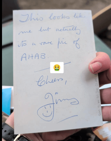 Старый гараж, послание от известного преступника, автограф преступника, уборка в гараже, гараж соседа, необычная находка, записка от преступника, ведущий, обманул целую нацию