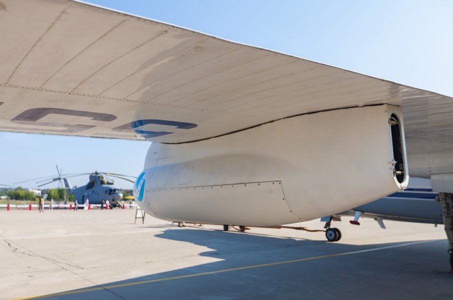 Літак РФ М-55 "Геофізика"