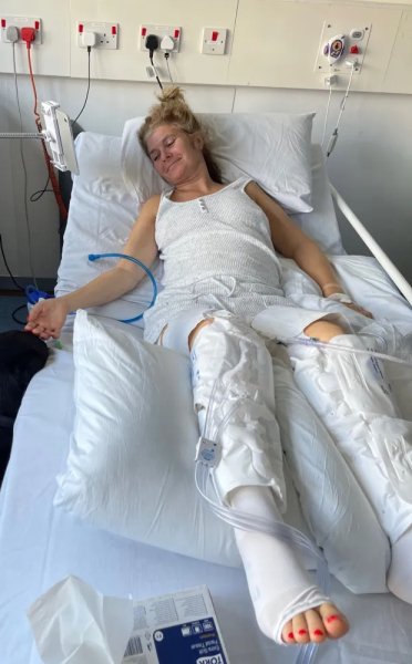 Керолайн Берсон у лікарні 2 Керолайн Берсон у лікарні на Кіпрі