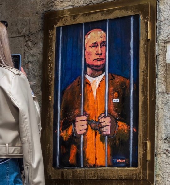 TVboy путин, путин TVboy, TVboy барселона путин