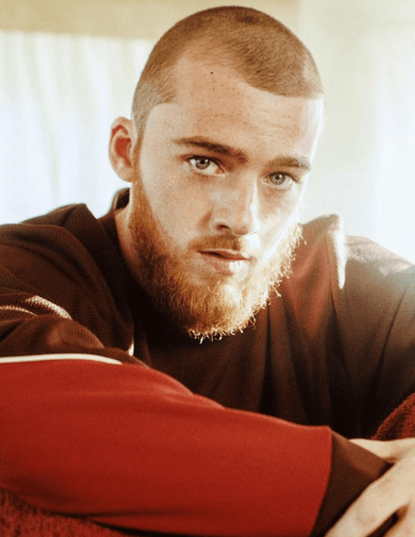 Ангус Клауд, актор