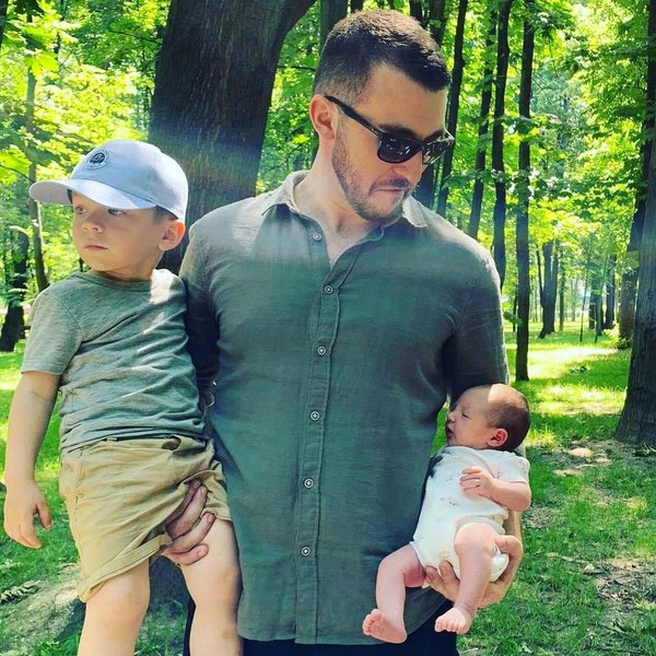 Журналист с детьми