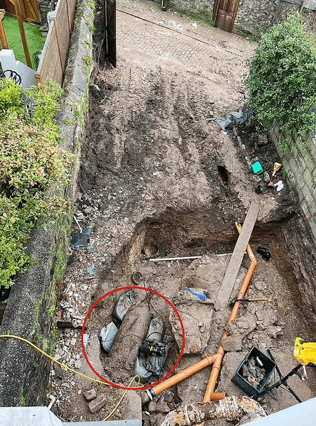 Мужчина нашел бомбу, бомба, снаряд, Вторая мировая война, копал траншею, правоохранители, эвакуация, зацепил лопатой