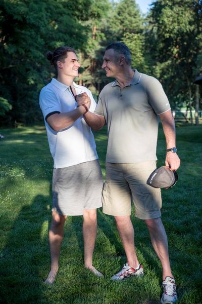 виталий кличко, егор кличко, фото