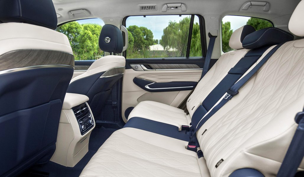 второй ряд сидений, кожаная оббивка, комбинированная отделка, салон Great Wall Tank 500