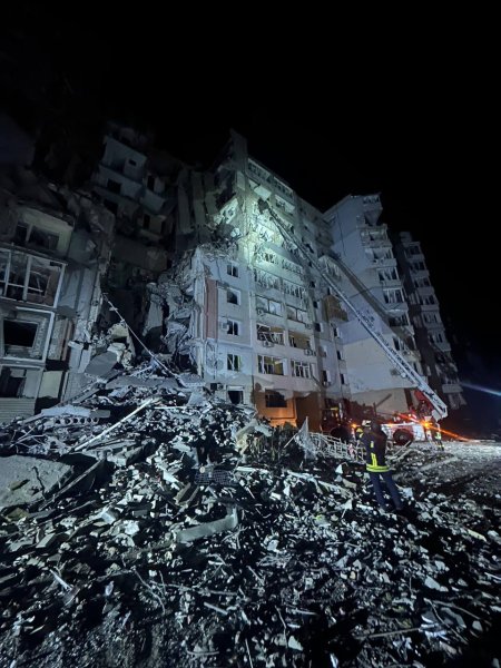 КАБ РФ влучив у багатоповерхівку, 20 лютого Обстріл Херсона, КАБ, 20 лютого