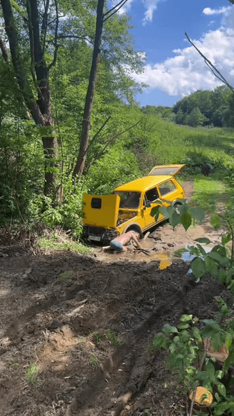 Дом в деревне без дороги