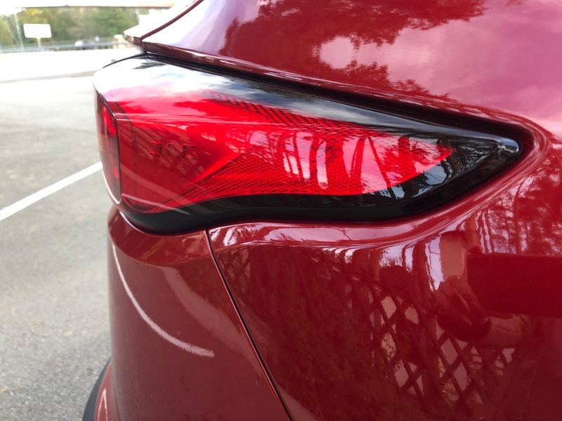 JAS S4, задняя фара, фото