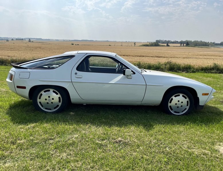 Коллекция автомобилей, ретро авто, заброшенные авто