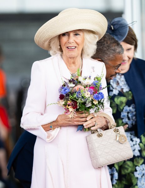 Королева Камилла