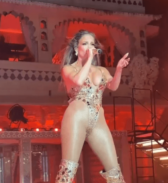 Дженнифер Лопес, певица