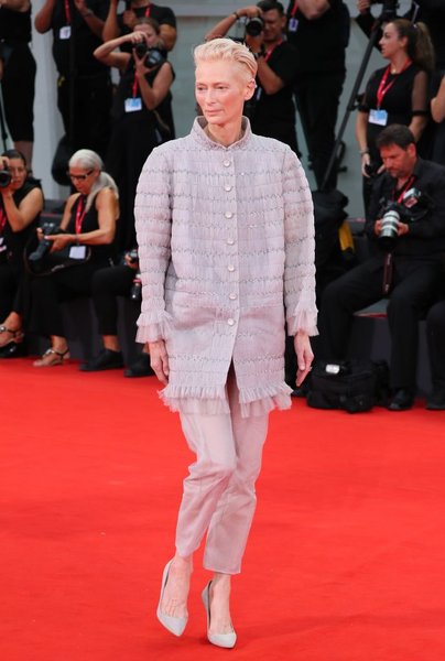 Тильда Суинтон, красная дорожка, Венецианский кинофестиваль