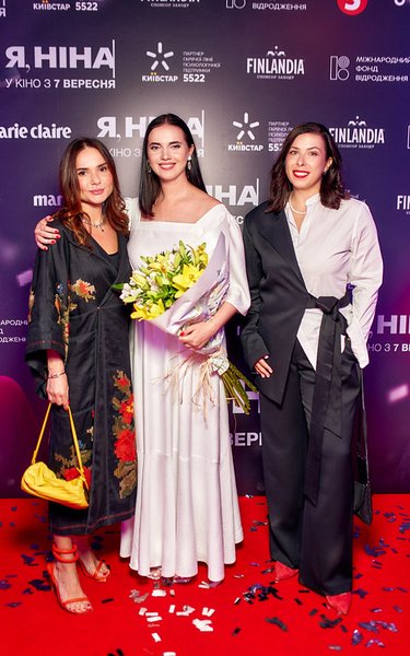 Елена Лавренюк, Янина Соколова фото