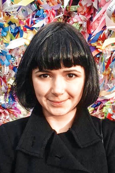 

Акценты. Куратор выставки Александра Трянова поднимает вопрос места художника в арт-системе
