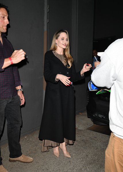 Анджелина Джоли