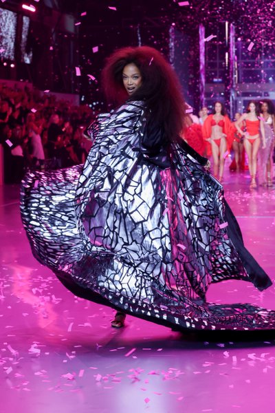 Тайра Бенкс, подіум