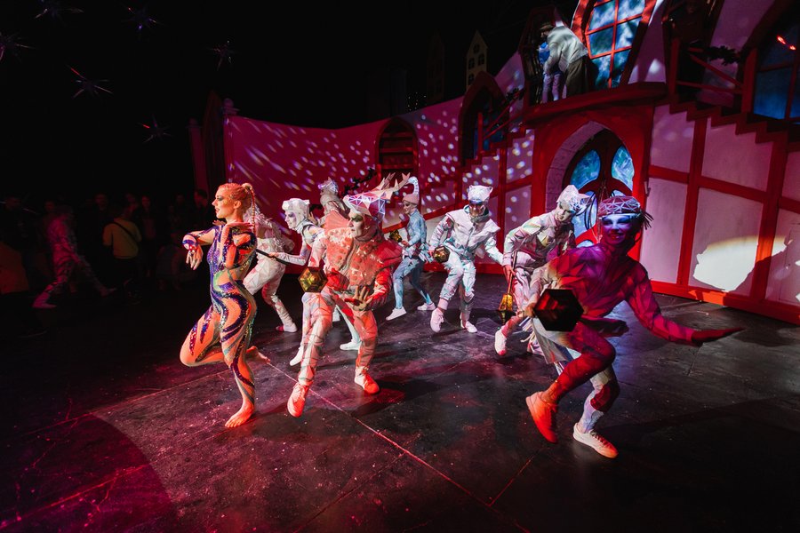 новогоднее шоу, новогоднее представление, новогодний утренник, "Кібер Санта. Інший вимір", кибер санта, шоу в Киеве, шоу на ВДНХ