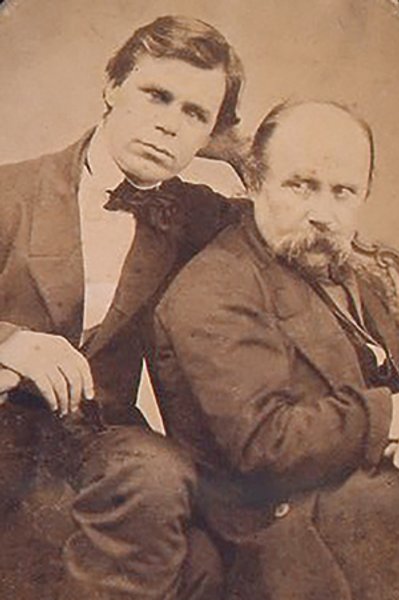 

ЗЕМЛЯКИ. Честаховский старался проводить все свободное время в обществе Шевченко
