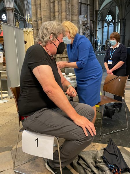 стивен фрай, вестминстерское аббатство