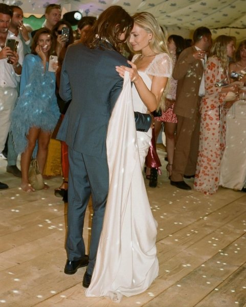 свадьба клары пэджет клара пэджет, черные паруса, актриса, дочь маркиза англси, оскар туттиет