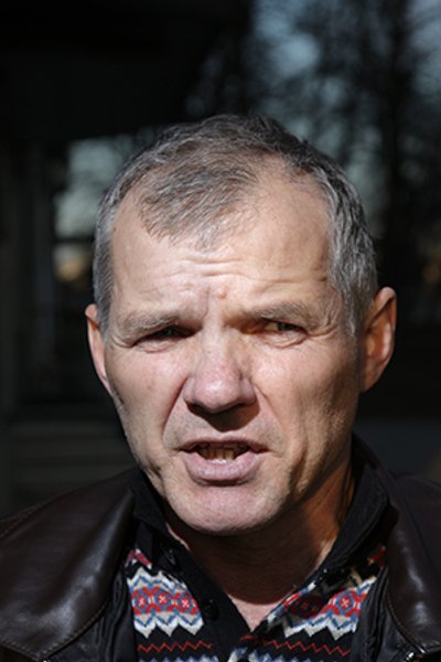 

Виктор Лукиянчук: "При всем желании отбиваться было нечем: за несколько лет до крымских событий из части вывезли все автоматическое оружие, оставили только десяток пистолетов, которые выдавали дежурному наряду"
