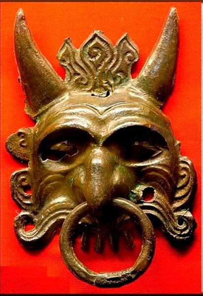 дворец, Сибирь, Китай, хунну, находка, черепица, крыша, отопление, полководец, артефакт, территория, измена, Хань, археологи, история, археология