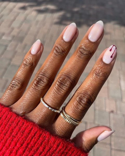 Тренди манікюру Геловіну 2021 — вампіри і кров