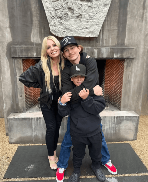 Грег Чапкис с семьей