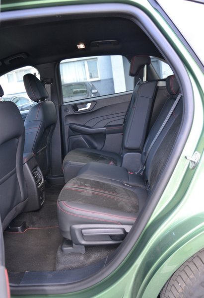 задние сиденья Ford Kuga