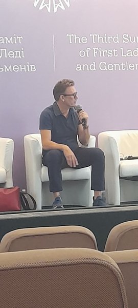 Мишель Хазанавичус