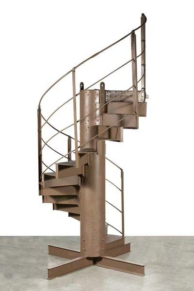 эйфелева башня лестница