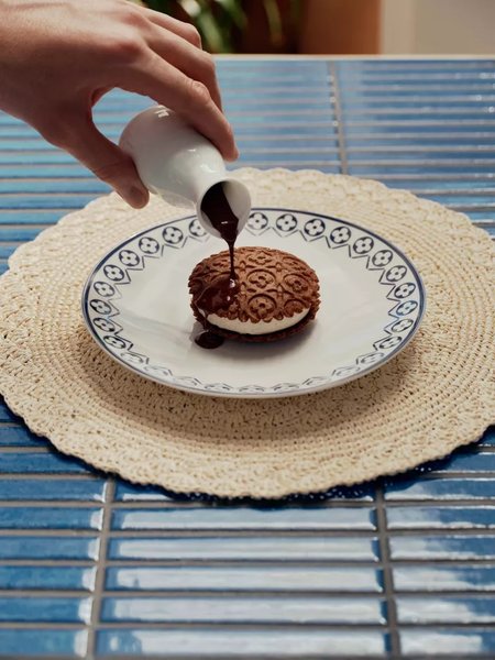 Кафе Louis Vuitton, сен-тропе, дизайнерское кафе, Louis Vuitton