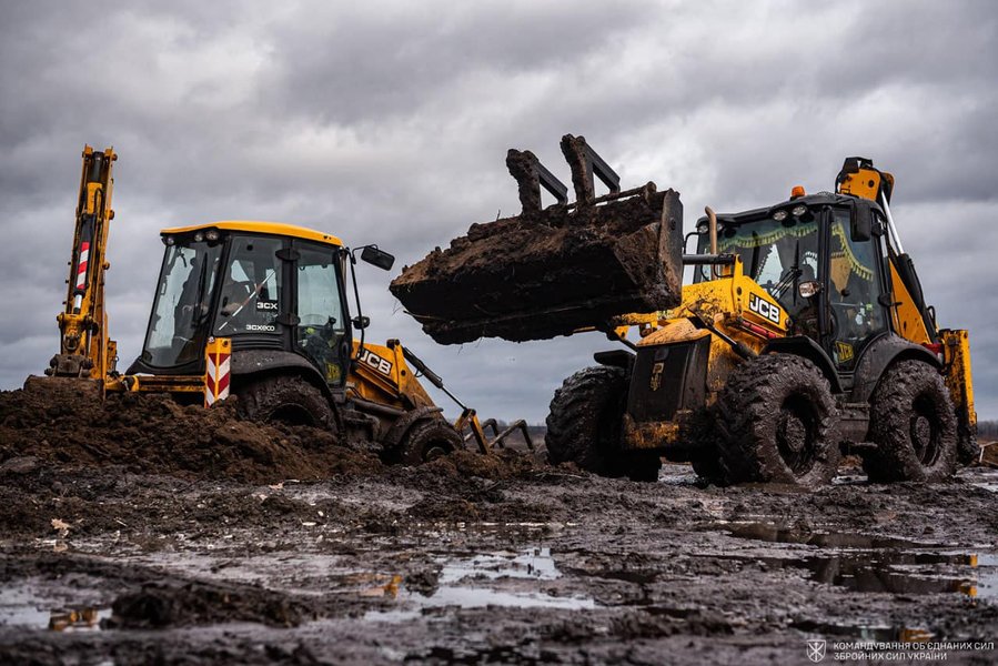 екскаватори, бліндаж, фортифікації