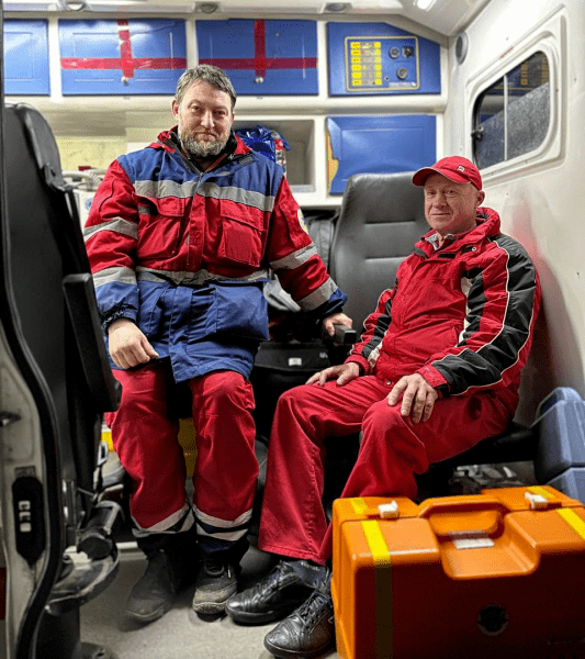 Линейка Бърза помощ, лекари, спасители,