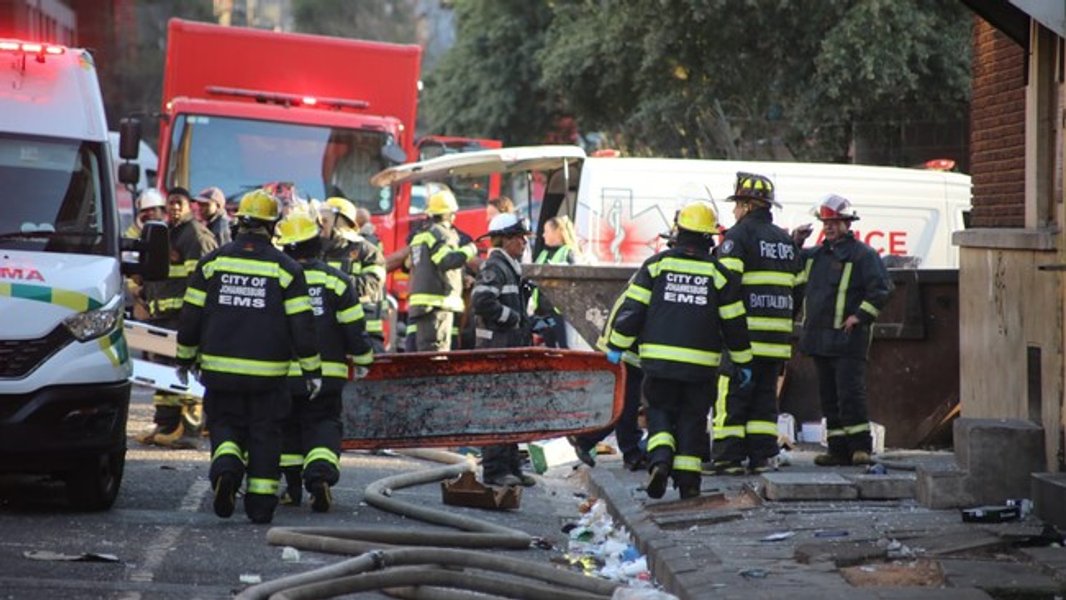 В пожаре в центре Йоханнесбурга погибло 73 человека