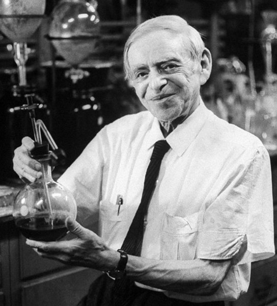 Казимеж Функ, колба, исследование, фото