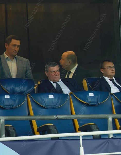 Політики й олігархи на віп-ложі НСК "Олімпійський"