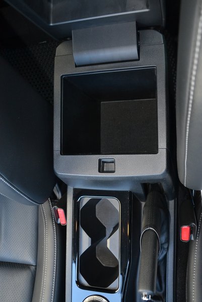 бокс Mitsubishi L200, новый Mitsubishi L200, пикап Mitsubishi L200, Mitsubishi L200, Mitsubishi L200 2025