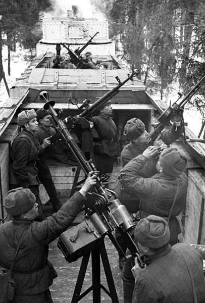 Зенитные средства на поезде времен Второй мировой