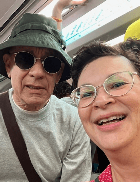 том генкс 1 Том Генкс у метро