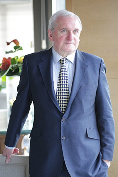 

Патрик Бартоломью Ахерн: "Отрезая людей друг от друга, мы создаем дополнительные проблемы с обеих сторон "стены" и осложняем процесс восстановления нормальных торговых отношений после заключения мира"
