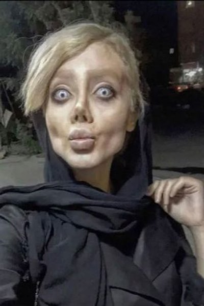 Іранська Анджеліна Джолі