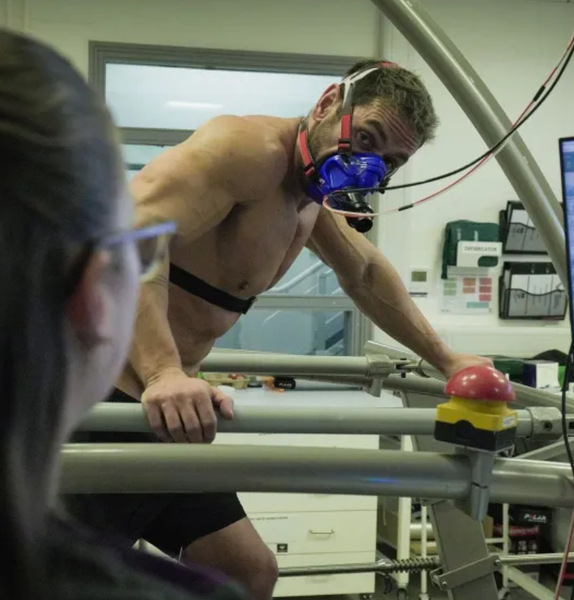 Мужчина сел на диету тигровой акулы, он поглотил 41 000 калорий за два дня, эксперименты, питание, курьезы