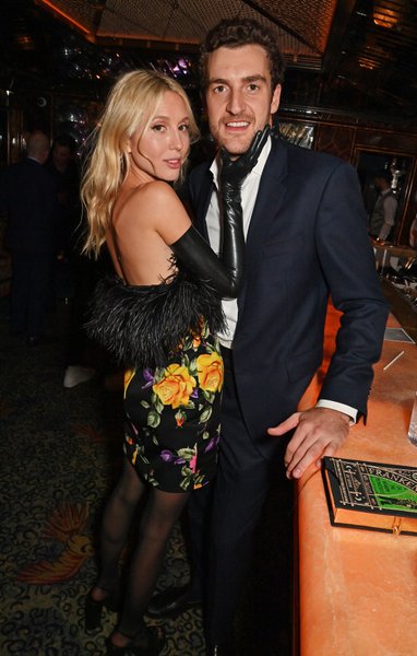 Перегрин "Перри" Пирсон, софи тернер бойфренд, каудрей, мария олимпия