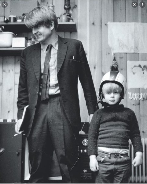 Борис Джонсон школа Великобританії освіта