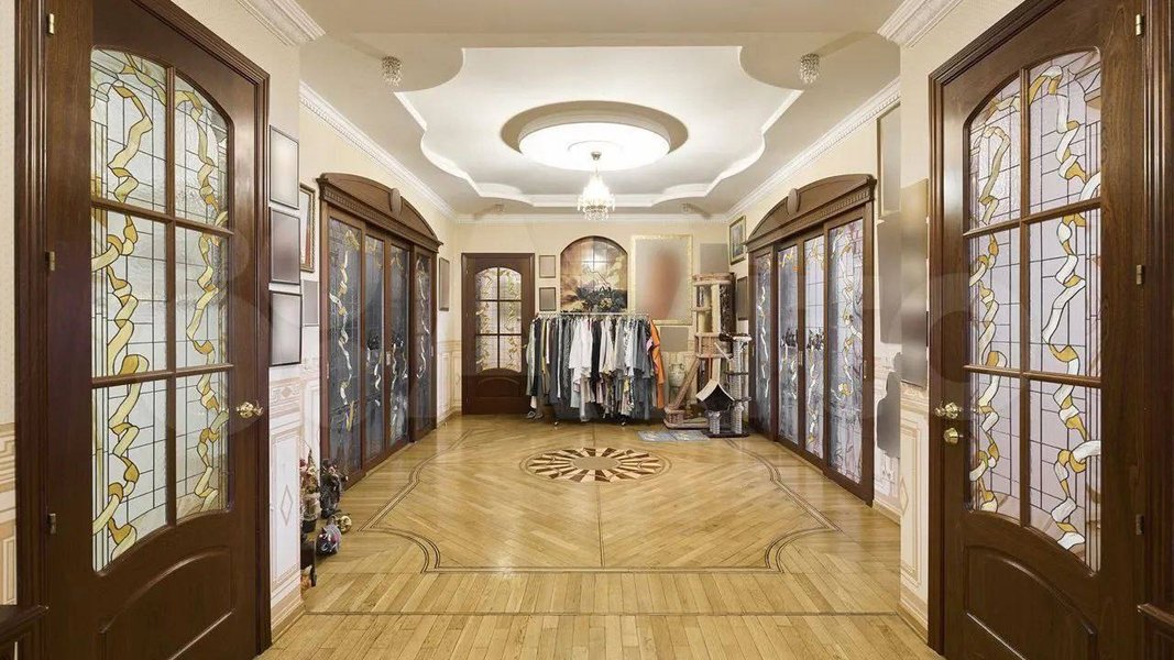 Квратира Лариси Доліної