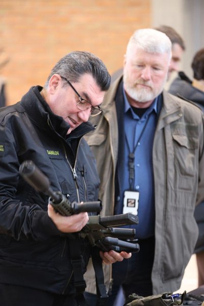 Данілов про зброю